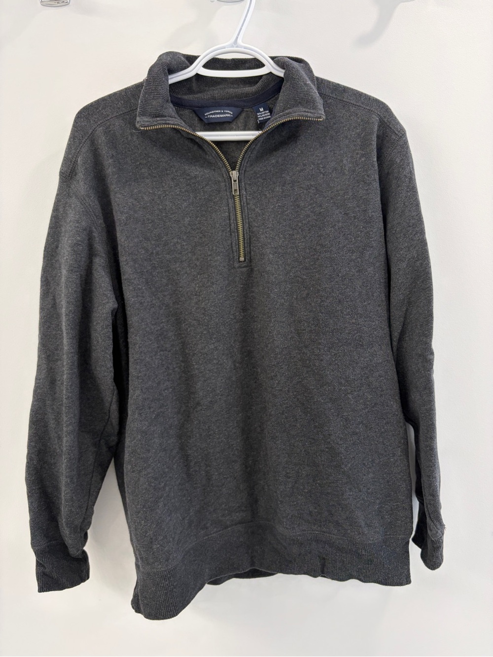 Roundtree & Yorke Men’s Charcoal Gray Quarter-Zip Pullover Sweater - Medium